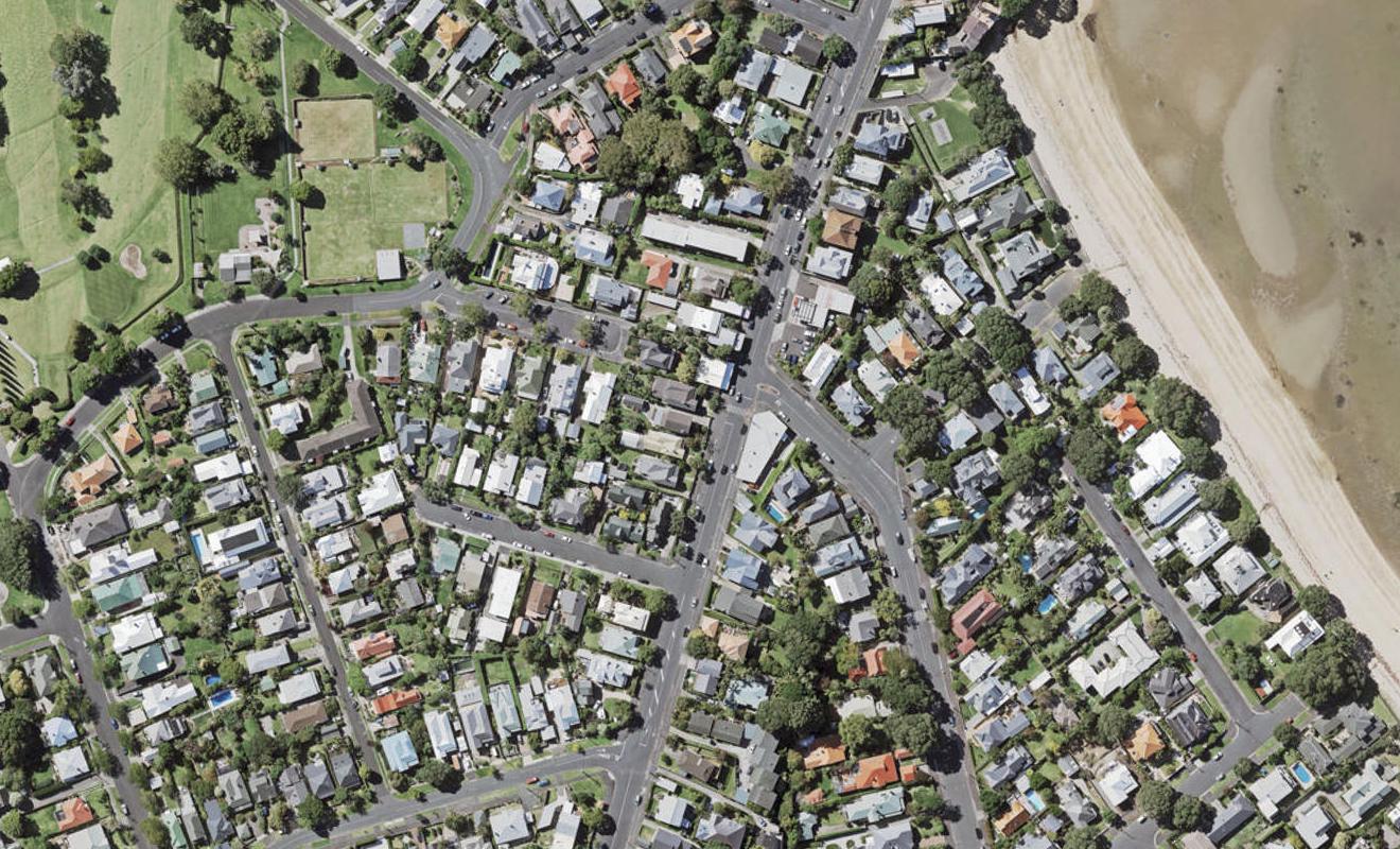 83 Vauxhall Road, Devonport, Auckland - Carousel 1
