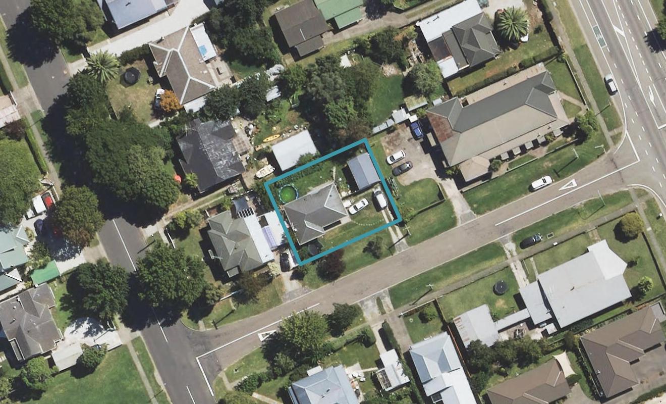 2 Fox Street, Whataupoko, Gisborne - Carousel 1