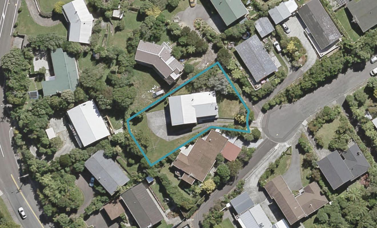 12 Viscount Grove, Kelson, Lower Hutt - Carousel 1