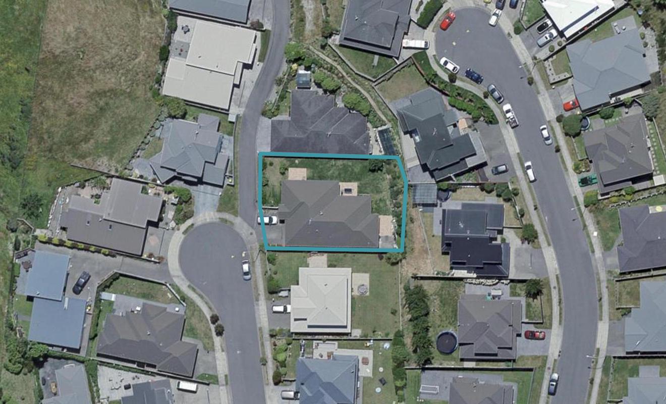 8 Yarnbrook Grove, Churton Park, Wellington - Carousel 1