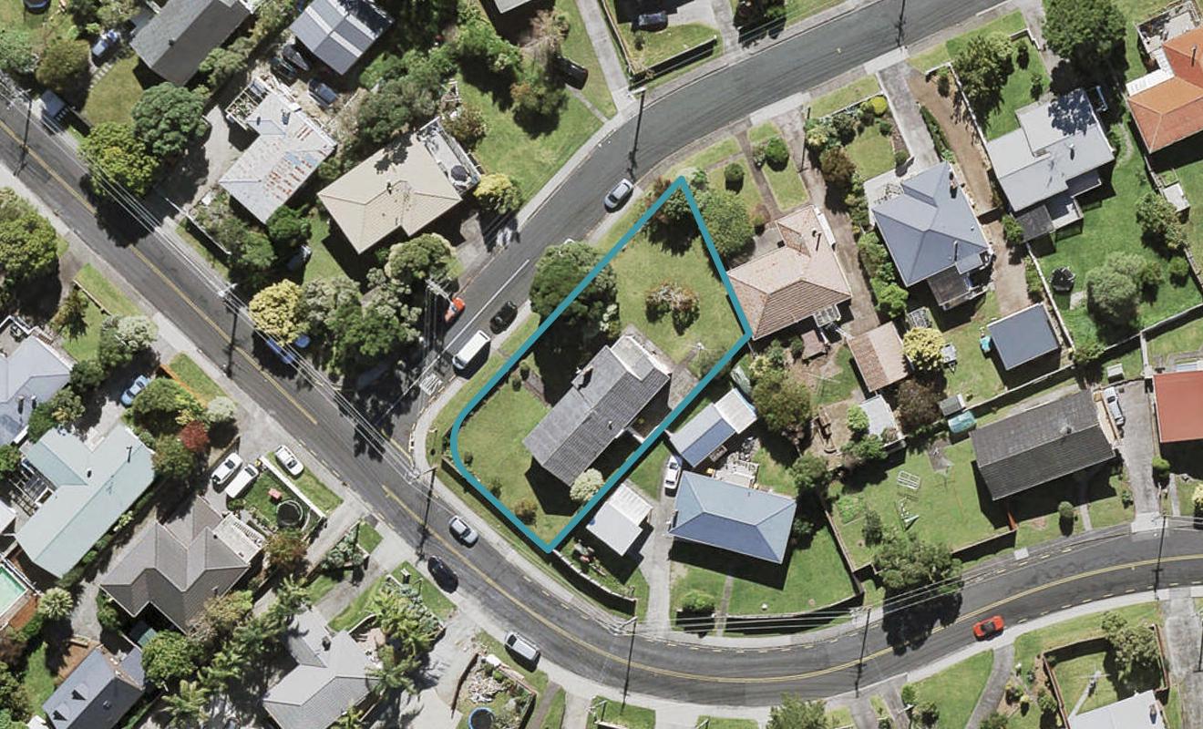 1 Milich Terrace, Te Atatu South, Auckland - Carousel 1