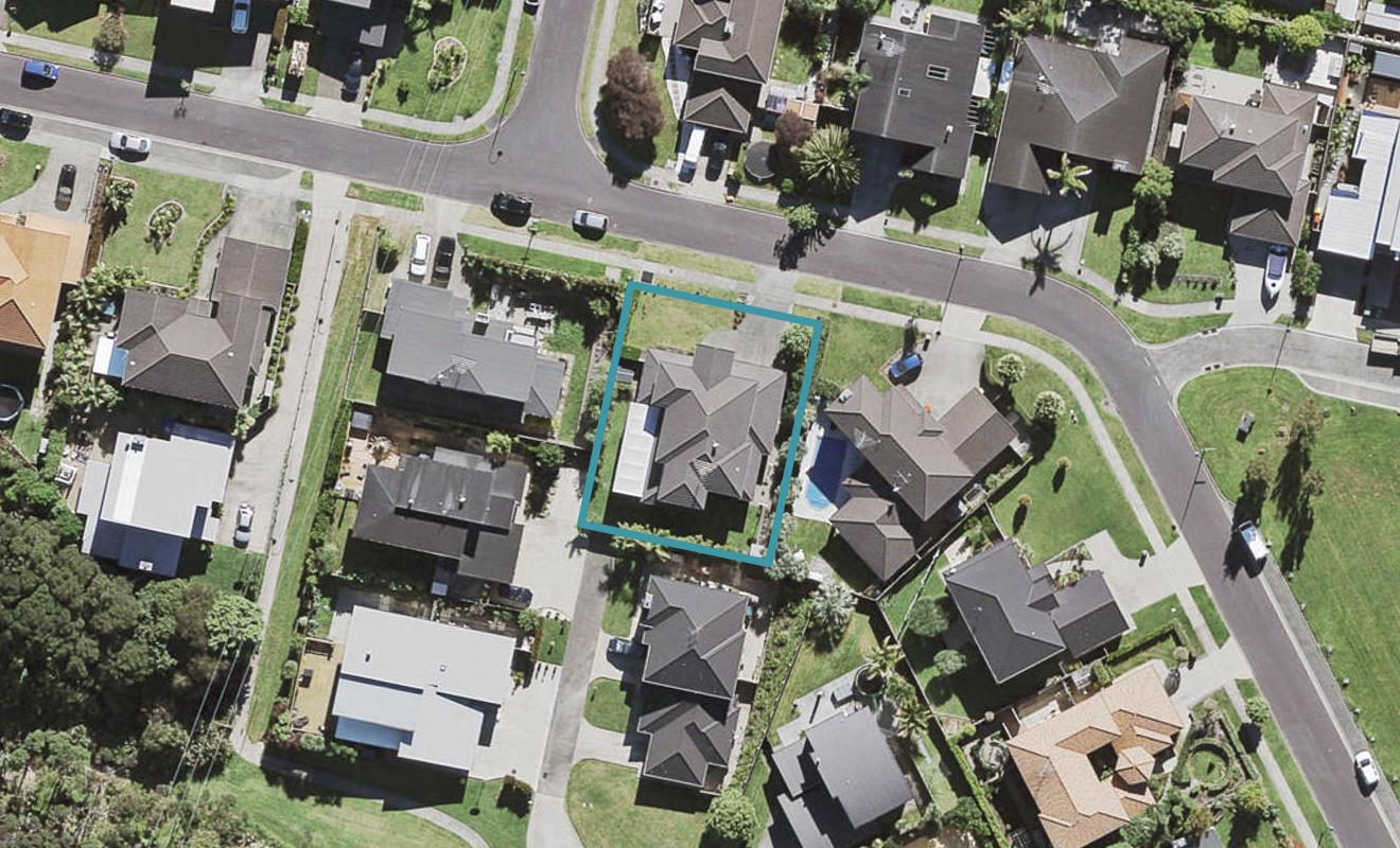 28 Newbury Place, Schnapper Rock, Auckland - Carousel 1