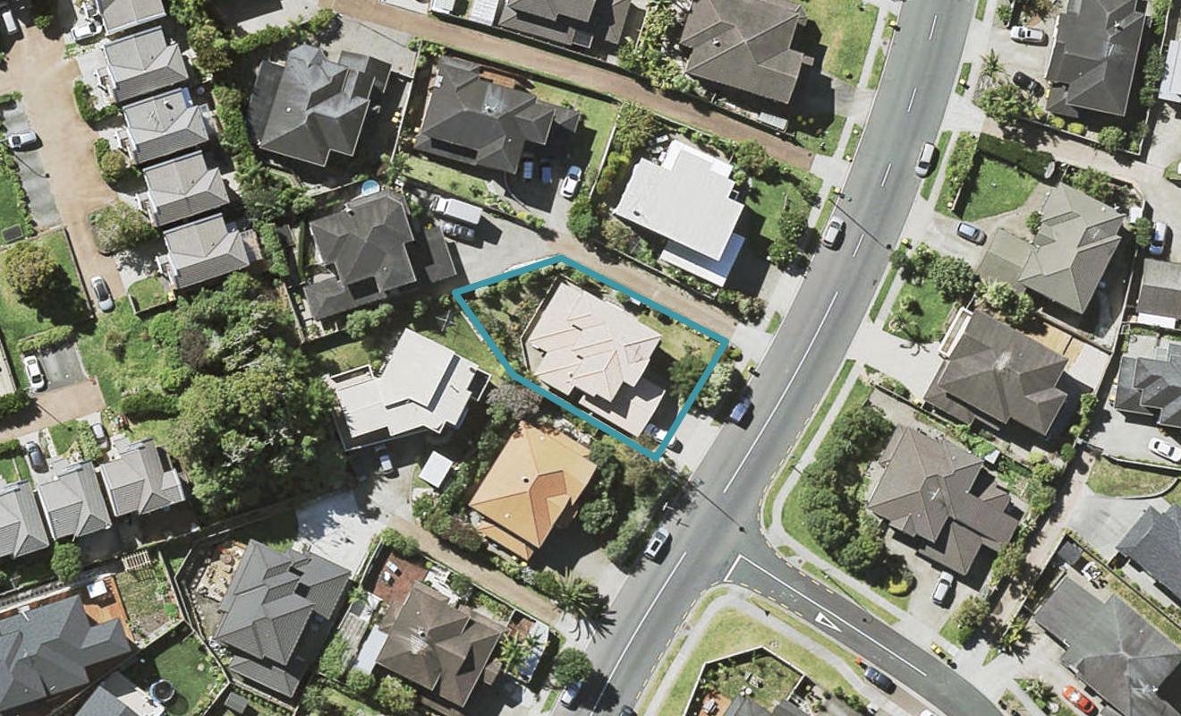 65 Medallion Drive, Oteha, Auckland - Carousel 1