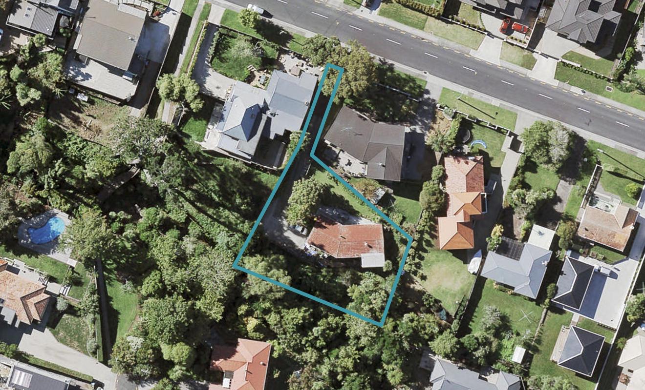 25 Beach Road, Mellons Bay, Auckland - Carousel 1