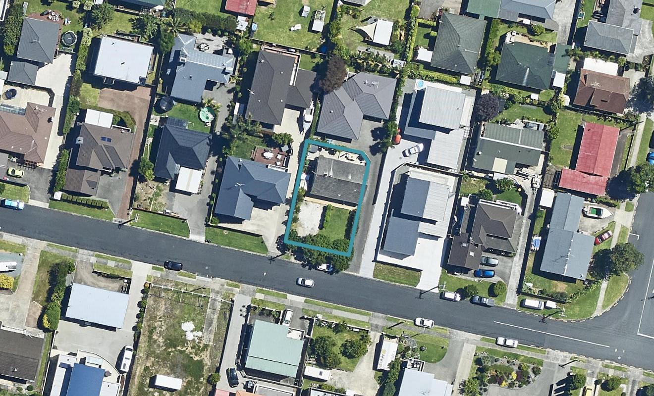 32A Seaview Road, Otumoetai, Tauranga - Carousel 1