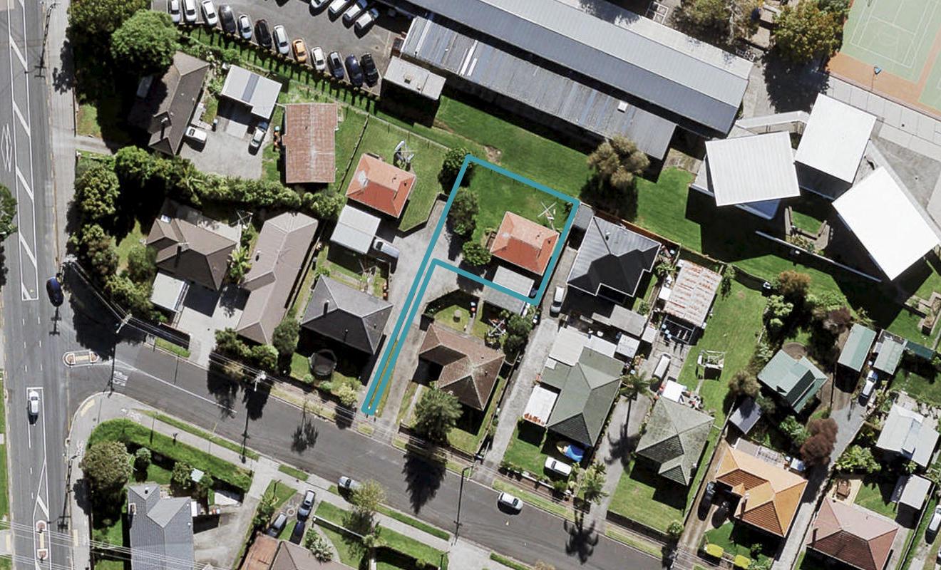 2/6 Margate Road, Blockhouse Bay, Auckland - Carousel 1