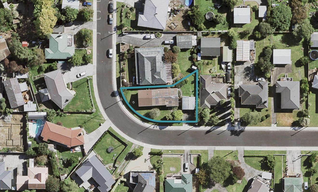 6A Rembrandt Place, Opaheke, Papakura - Carousel 1