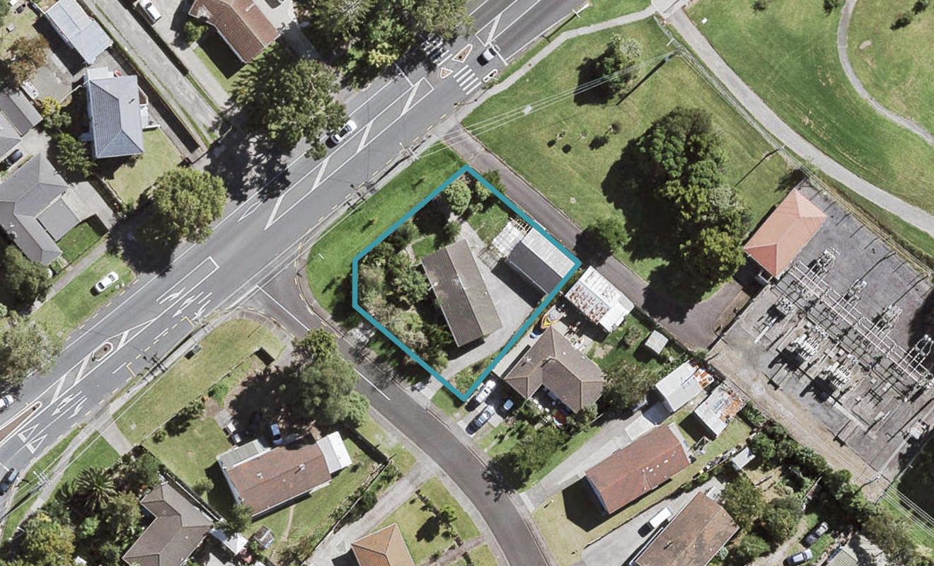 2 Spode Place, Henderson, Auckland - Carousel 1