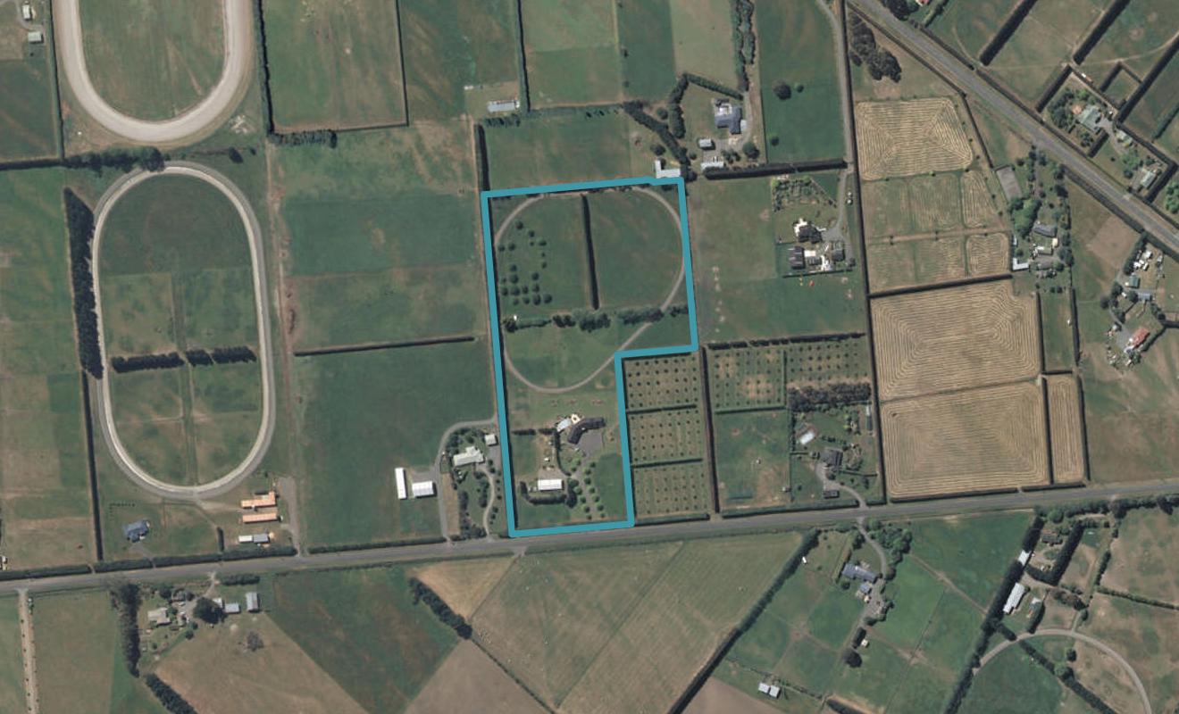 1018 Newtons Road, Christchurch - Carousel 1