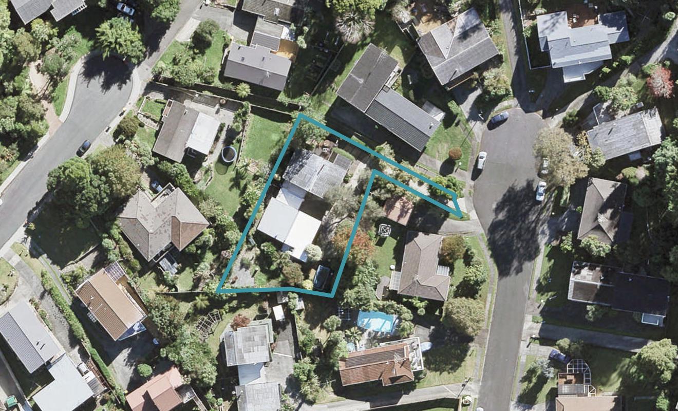 1/10 Newstead Avenue, Browns Bay, Auckland - Carousel 1