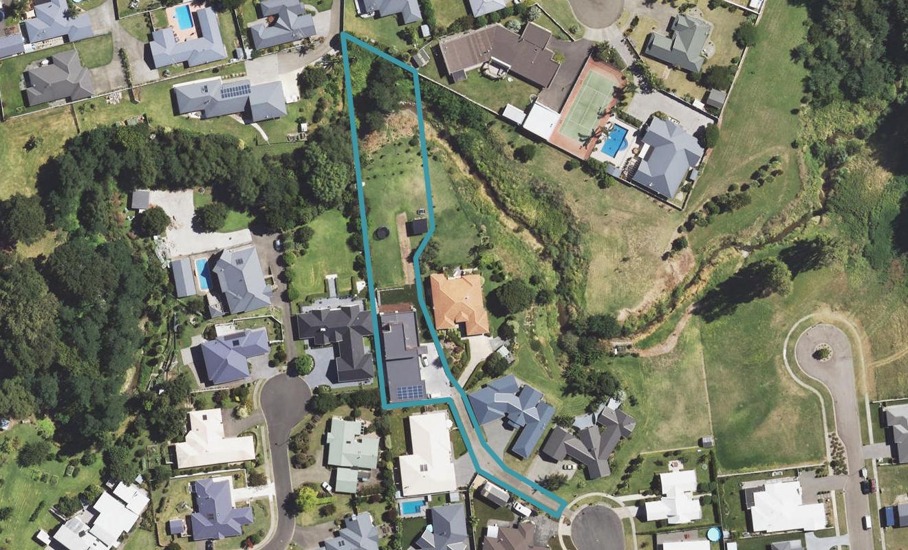20 Charteris Rise, Riverdale, Gisborne - Carousel 1