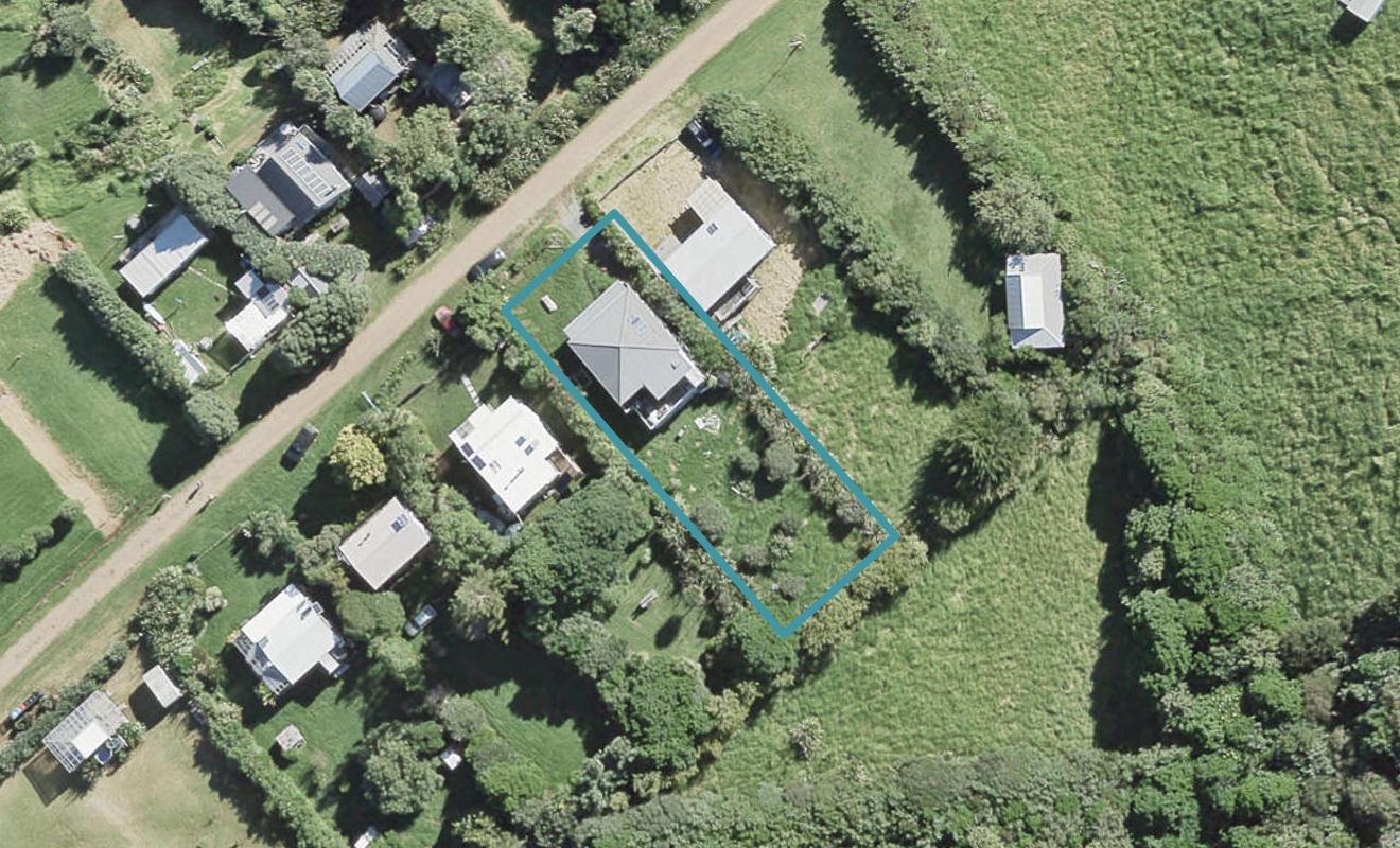 21 Woody Bay Road, Rakino Island, Auckland - Carousel 1