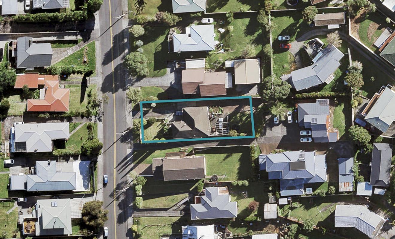 98 Whitney Street, New Windsor, Auckland - Carousel 1