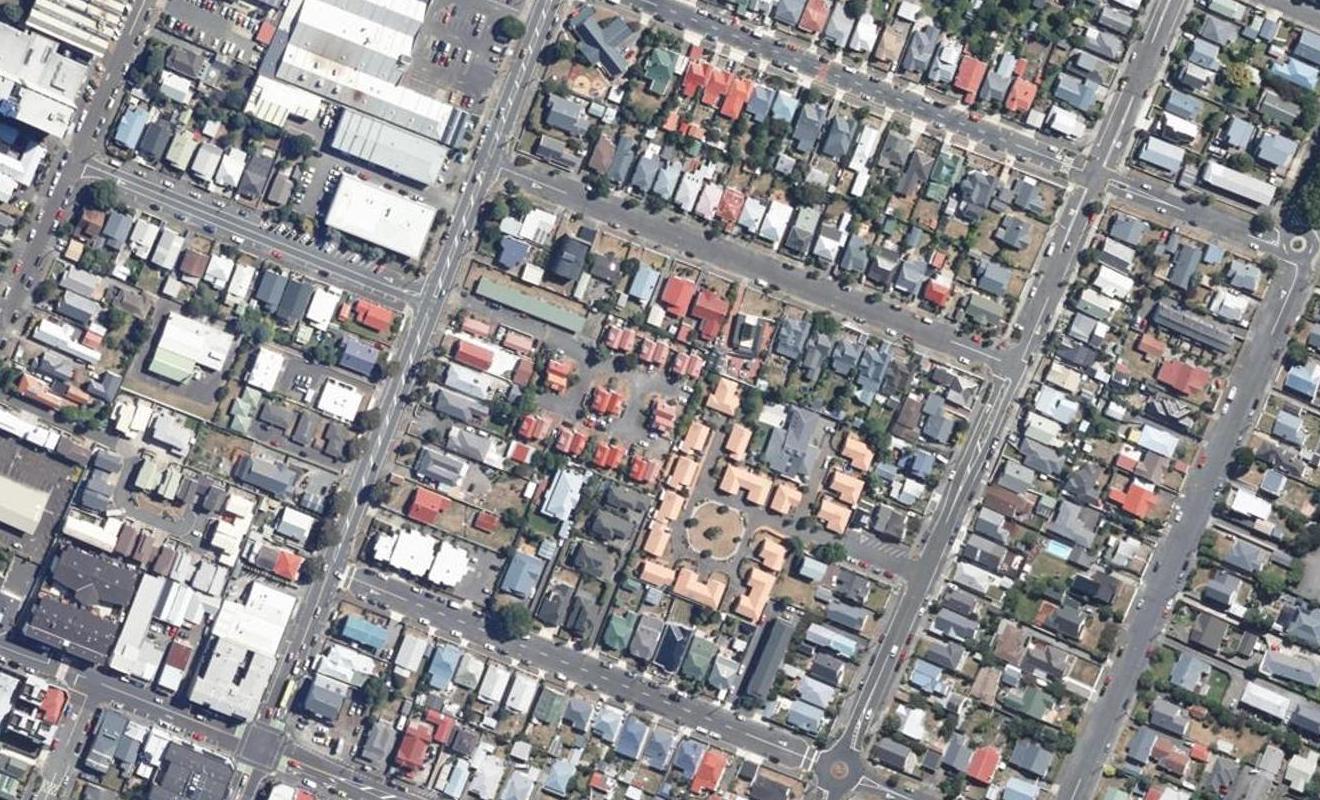 0/58 Cuba ST, Petone, Lower Hutt - Carousel 1