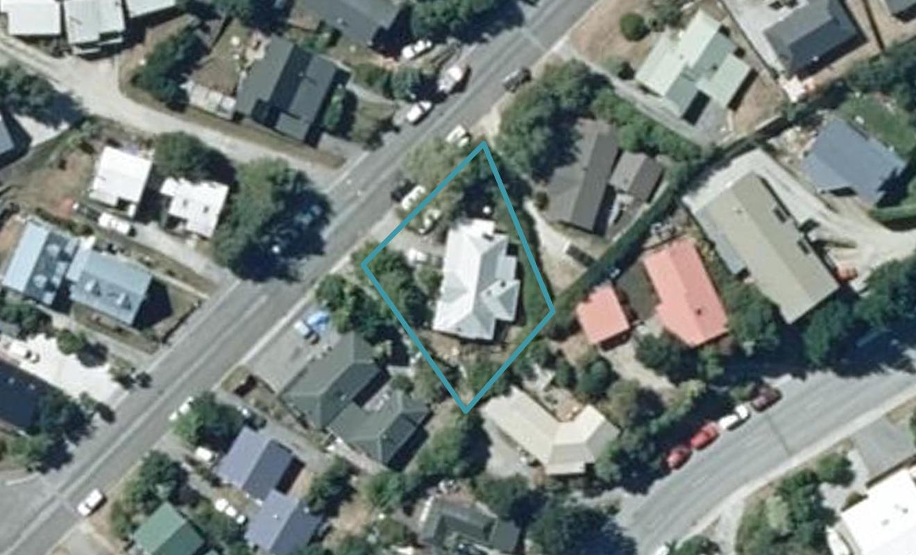 14 Watts Road, Fernhill, Queenstown - Carousel 1