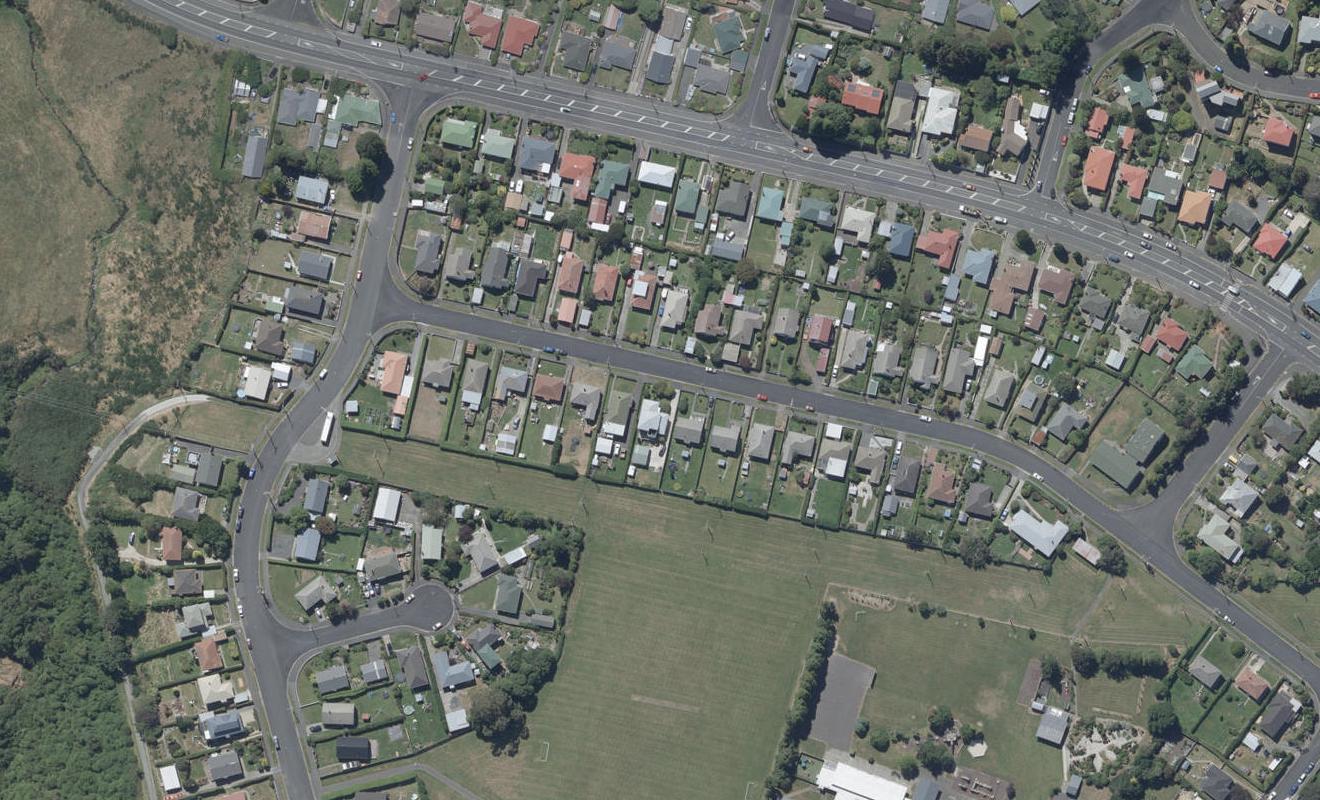 51 Balmain Street, Halfway Bush, Dunedin - Carousel 1