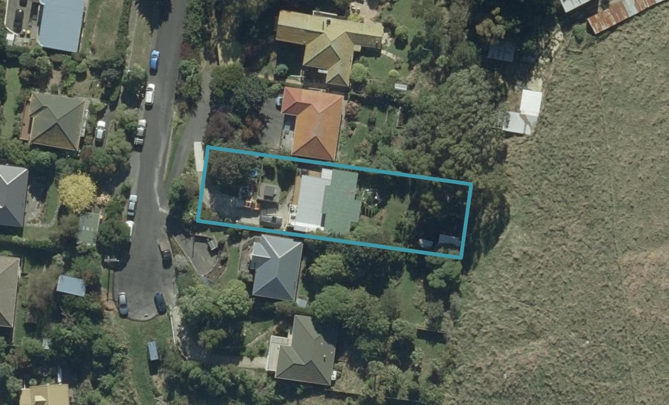 45 Wharfdale Street, Macandrew Bay, Dunedin - Carousel 1