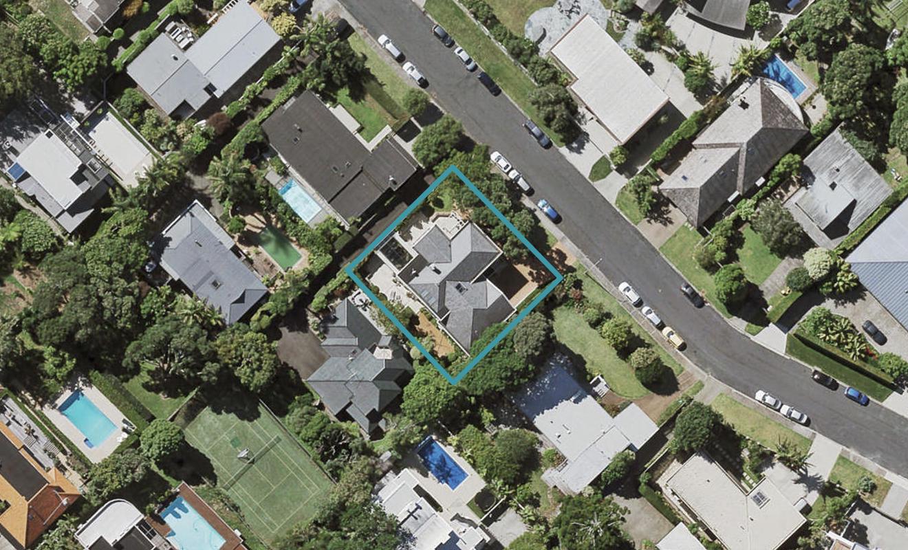 26 Lake View Road, Takapuna, Auckland - Carousel 1