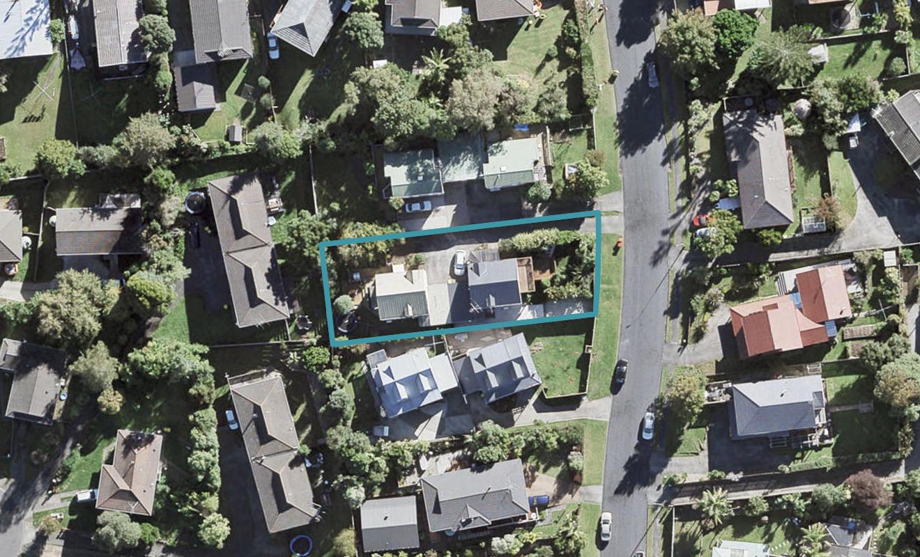 2/4 Ceramco Place, Torbay, Auckland - Carousel 1