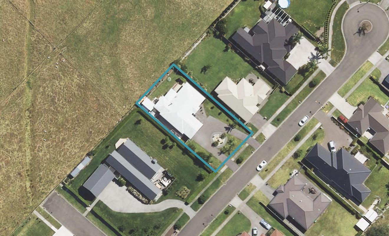 6 Silverstone Place, Lytton West, Gisborne - Carousel 1