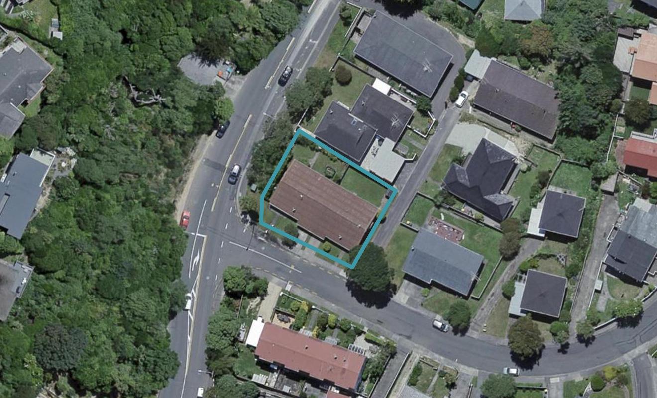 1 Burdendale Grove, Churton Park, Wellington - Carousel 1