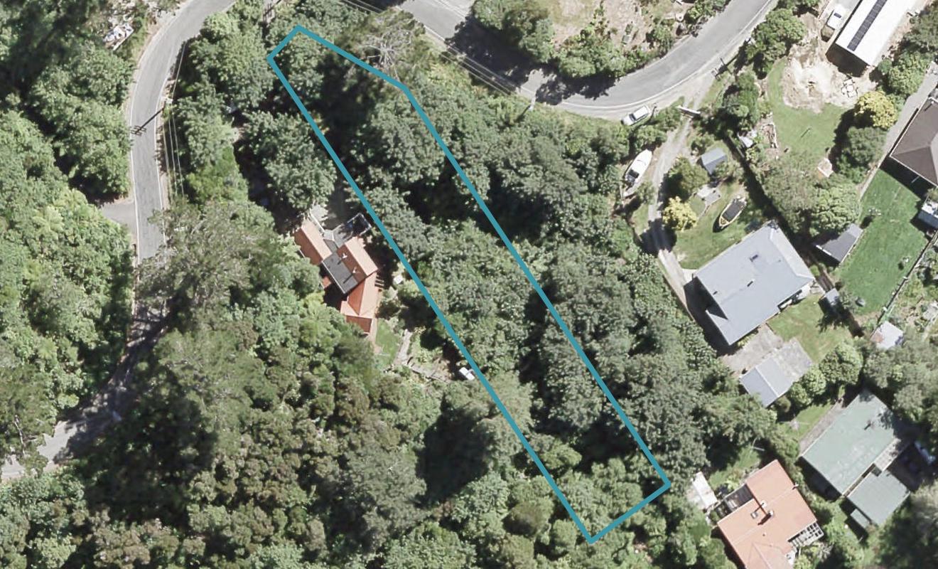 7 Avro Road, Blue Mountains, Upper Hutt - Carousel 1