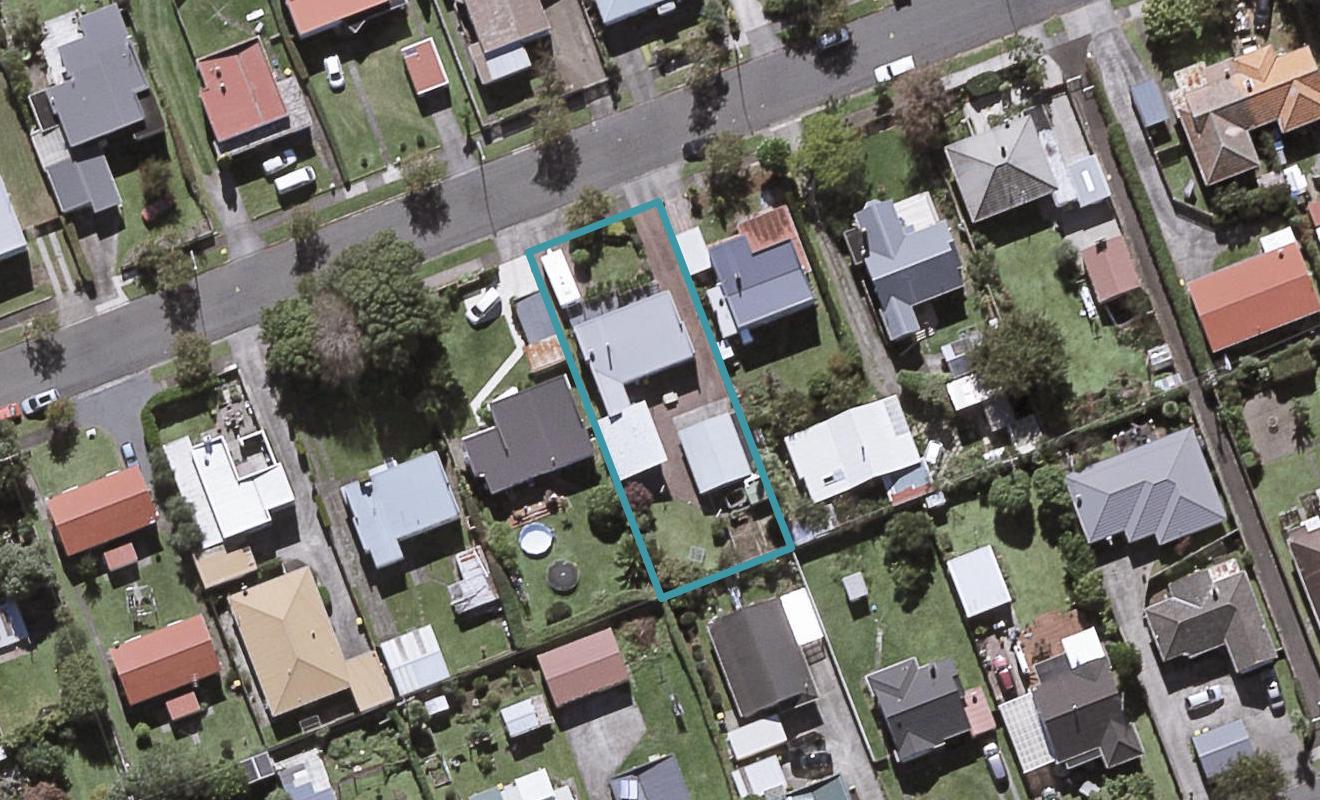 12 Cornwall Street, Brooklands, New Plymouth - Carousel 1