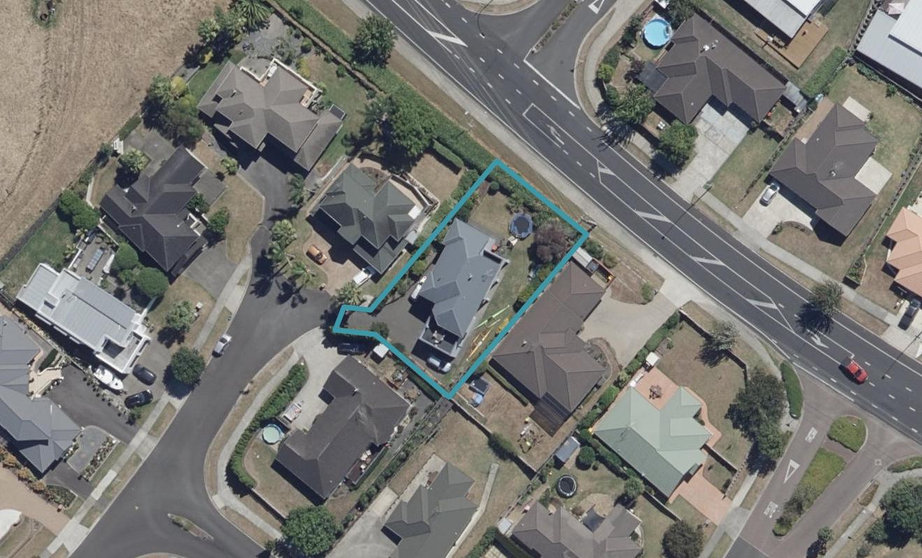 8 Southworth Place, Grandview Heights, Hamilton - Carousel 1
