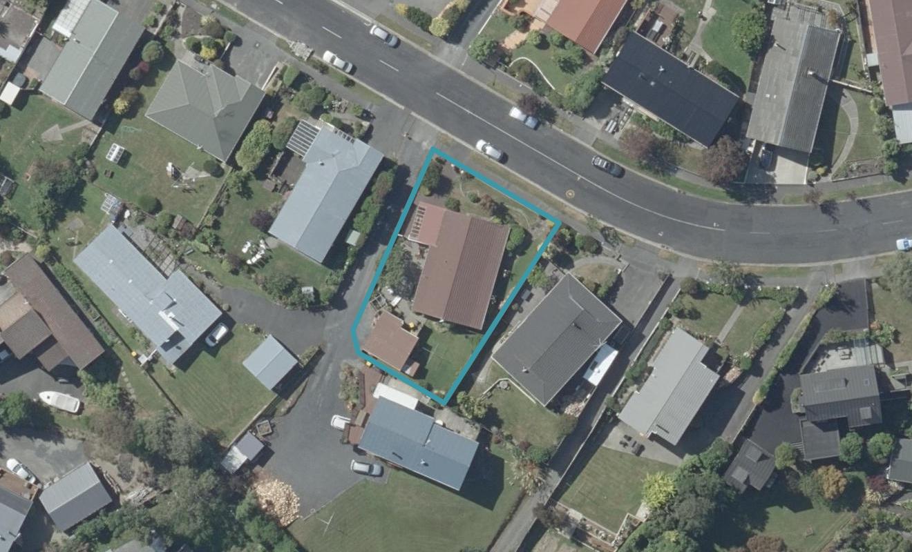12 Estuary Crescent, Fairfield, Dunedin - Carousel 1