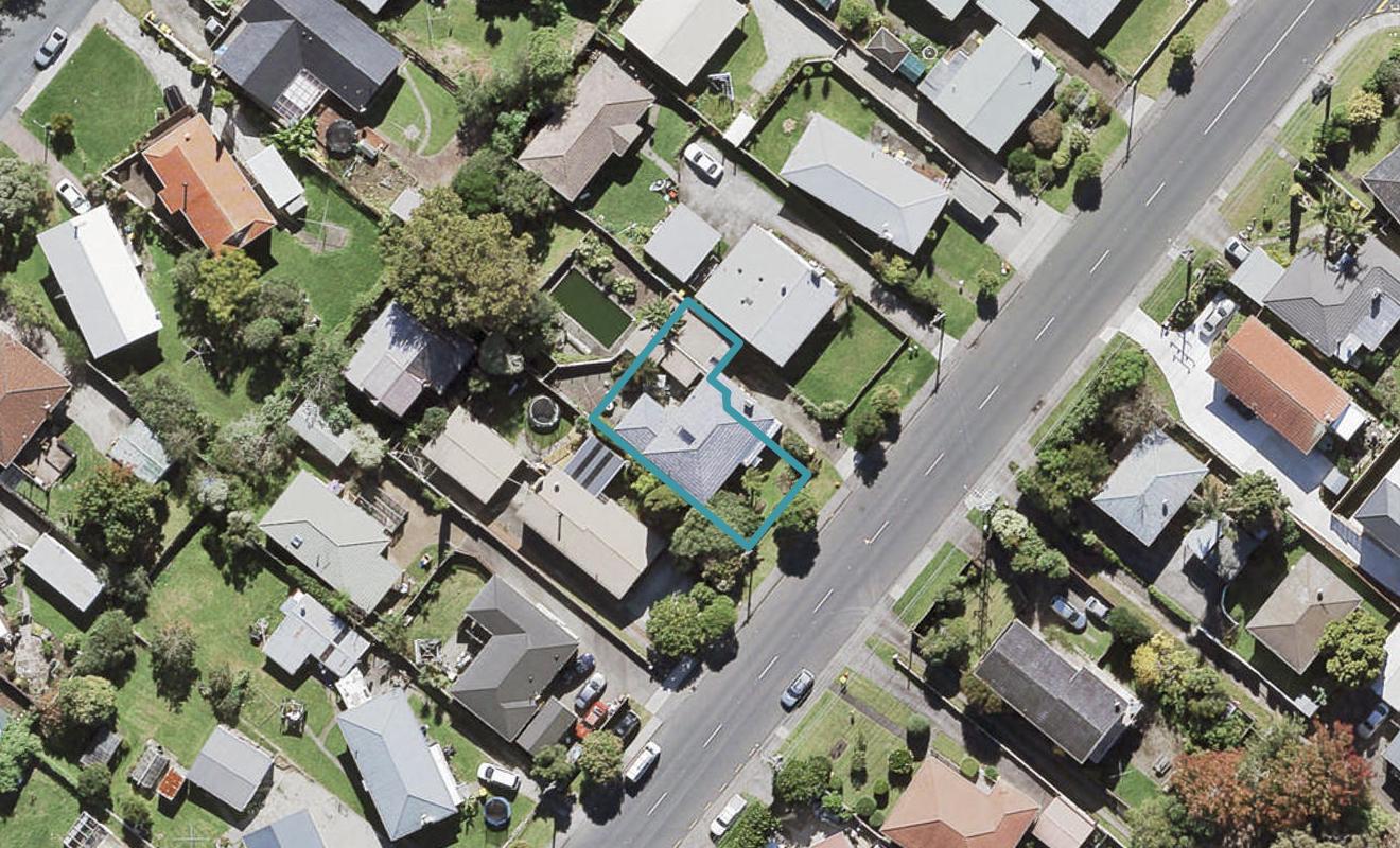 2/60 Hepburn Road, Glendene, Auckland - Carousel 1