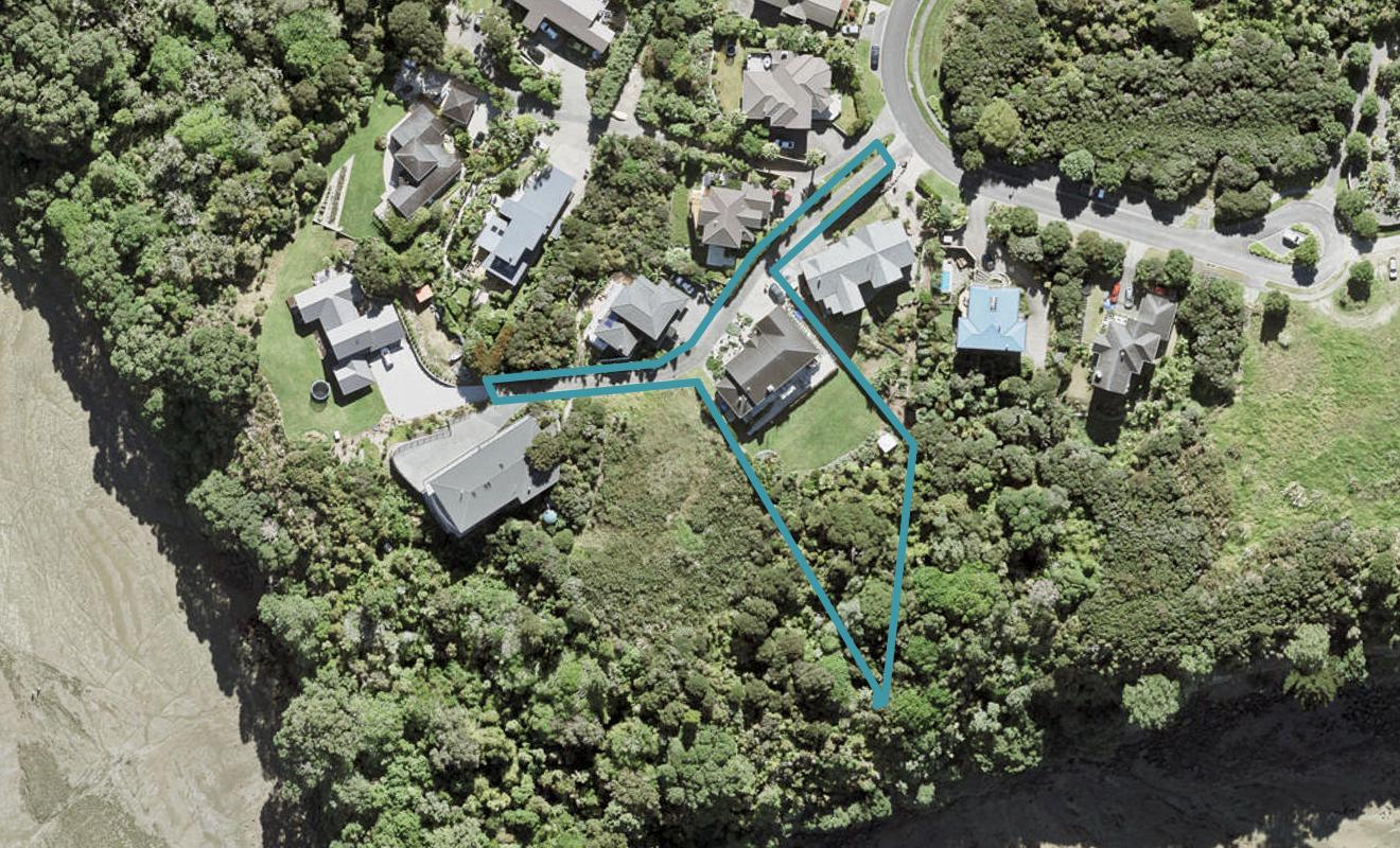 60 Beauvoir Avenue, Matakatia, Whangaparaoa - Carousel 1
