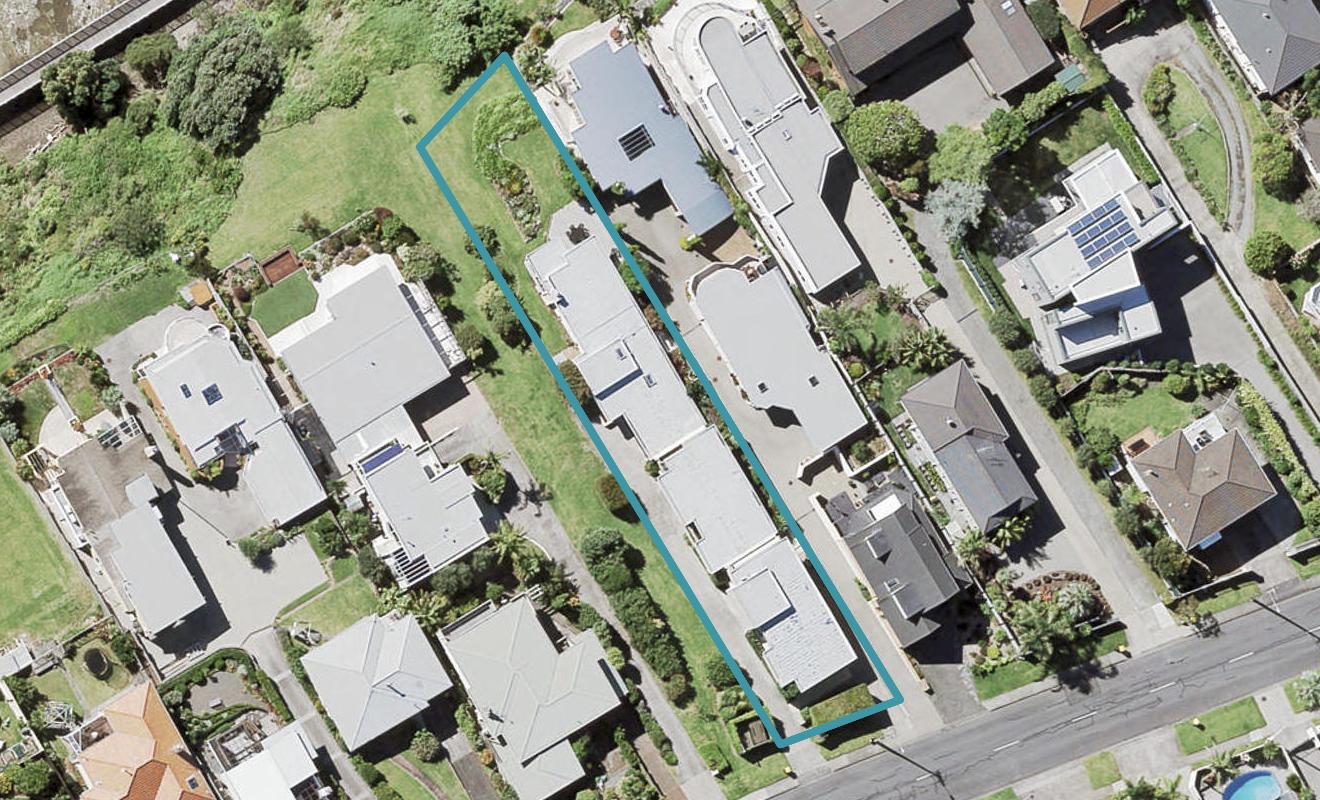 1/25 Takutai Avenue, Bucklands Beach, Auckland - Carousel 1