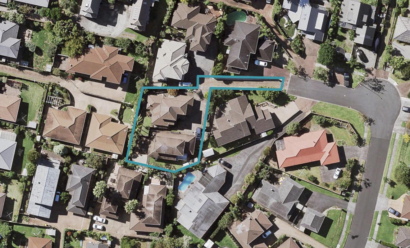 2/28 Britannia Place, Half Moon Bay, Auckland - Carousel 1