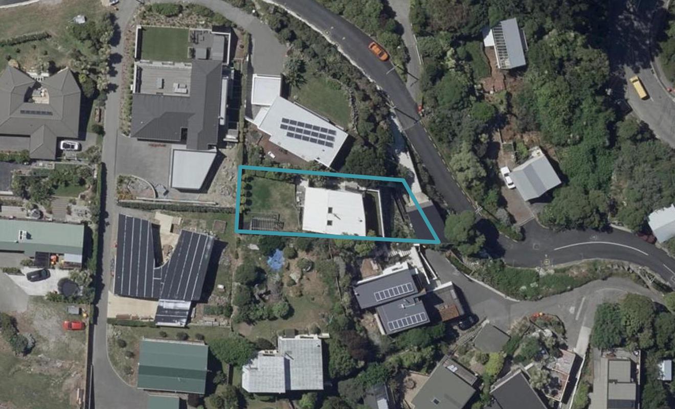 13 Tuawera Terrace, Clifton, Christchurch - Carousel 1