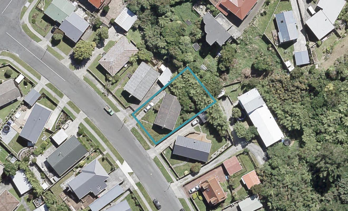 7 Invercargill Drive, Kelson, Lower Hutt - Carousel 1