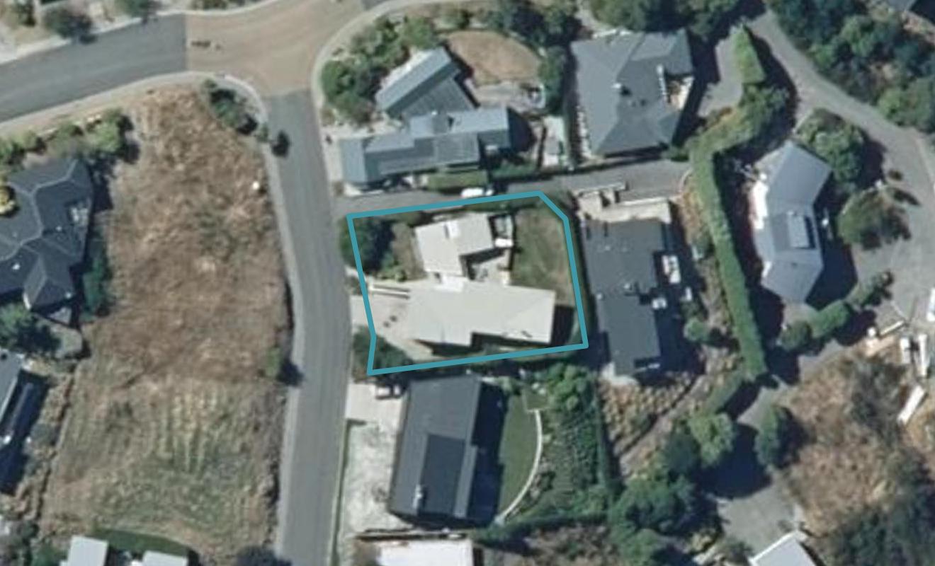 5 Whitbourn Place, Fernhill, Queenstown - Carousel 1