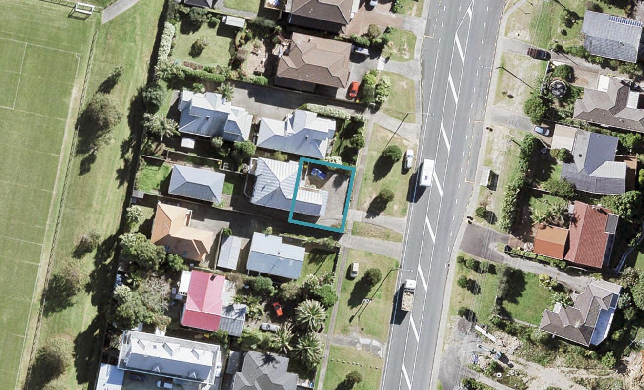 844A East Coast Road, Oteha, Auckland - Carousel 1