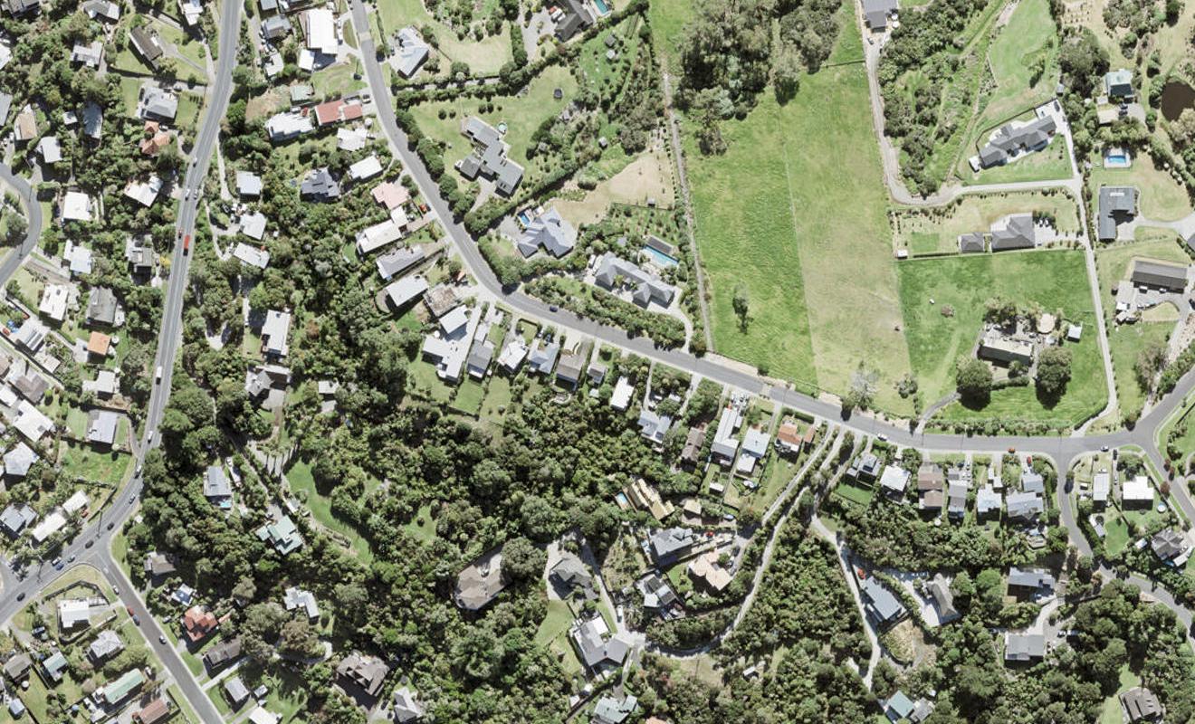 37 Roberts Road, Matakatia, Whangaparaoa - Carousel 1
