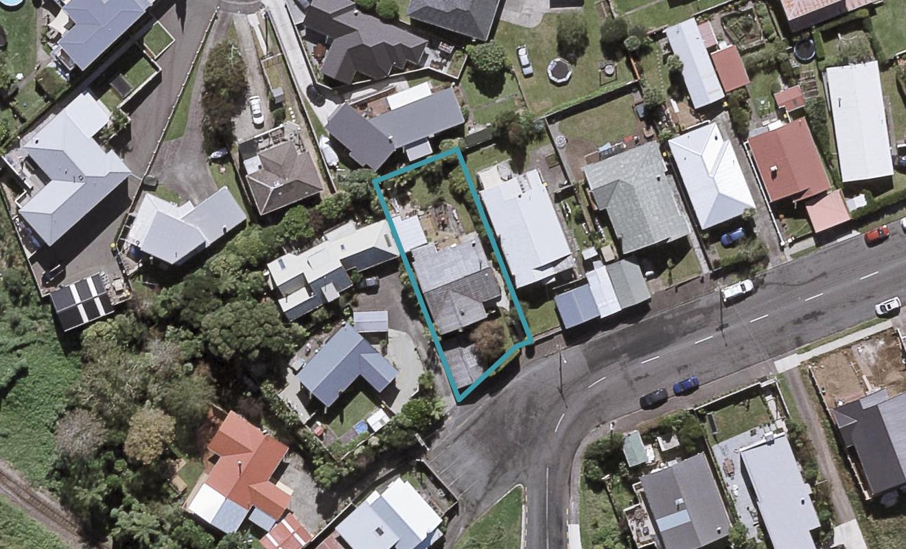 5 Ngaio ST, Strandon, New Plymouth - Carousel 1