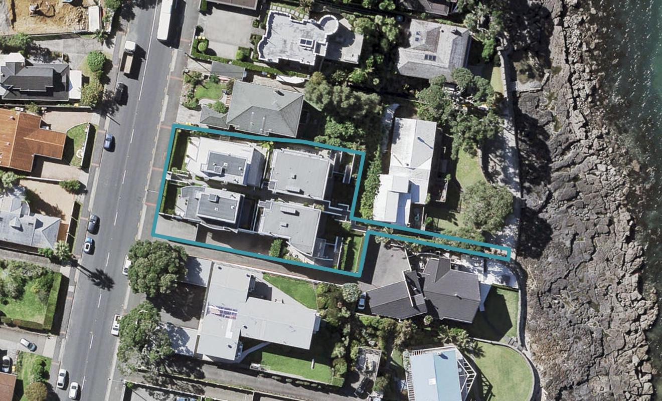 4/245 Hurstmere Road, Takapuna, Auckland - Carousel 1