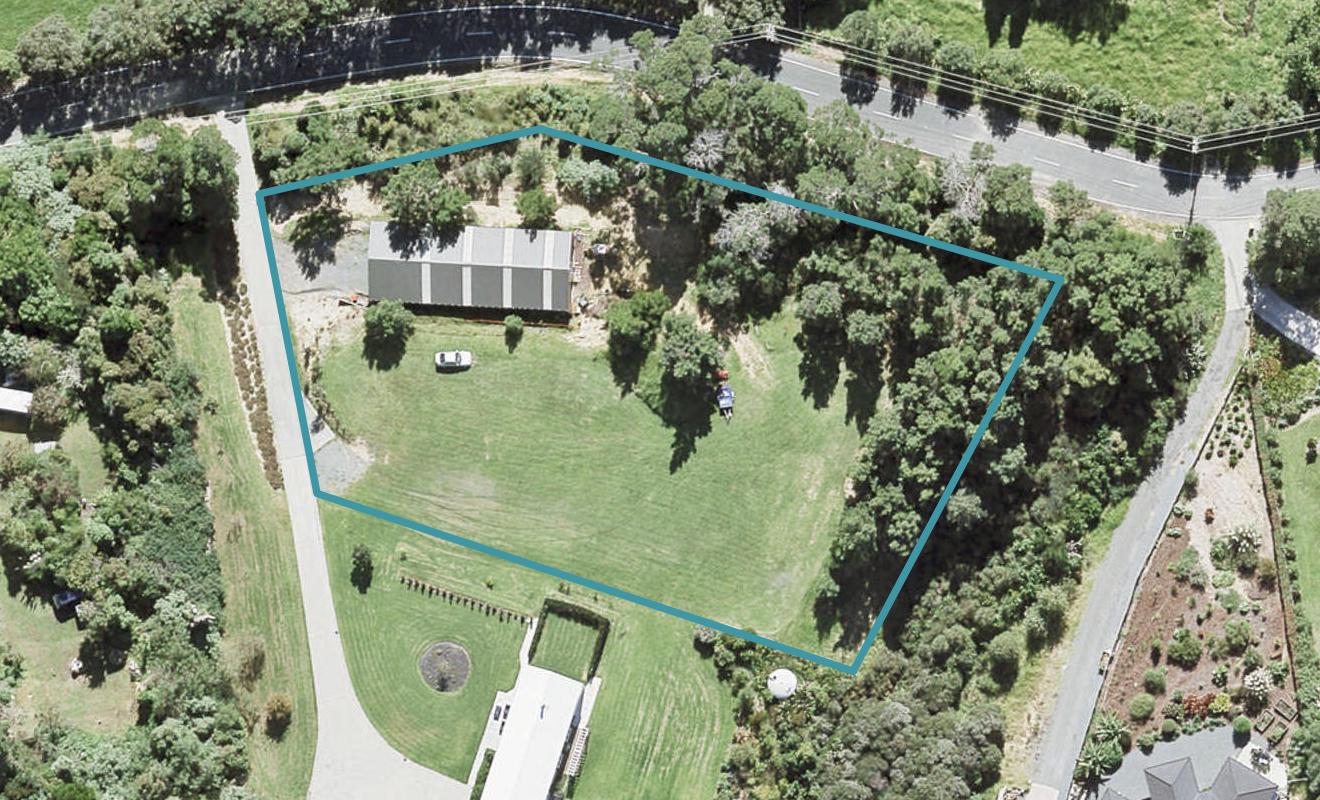 31 Hobbs Road, Matakatia, Whangaparaoa - Carousel 1