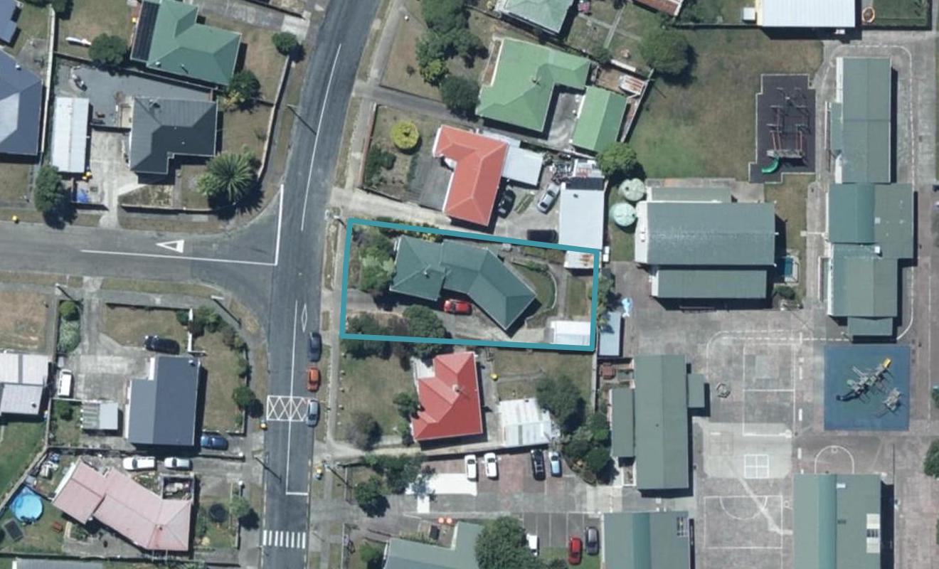 22 Fantame Street, Cannons Creek, Porirua - Carousel 1