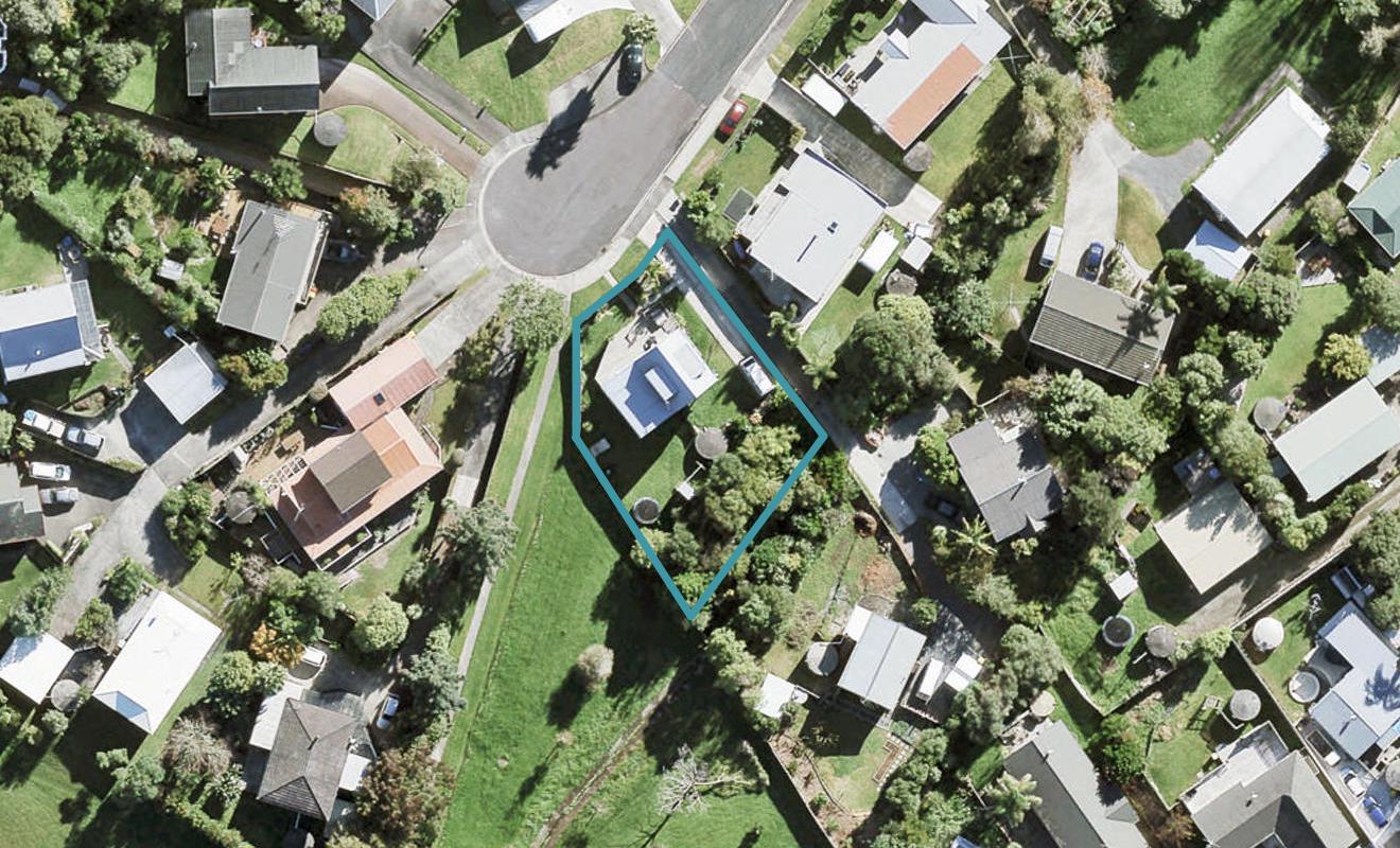32 Springtime Crescent, Stanmore Bay, Whangaparaoa - Carousel 1