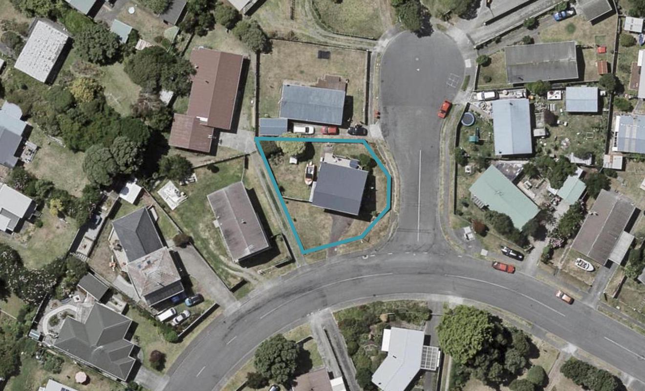65 Norfolk Crescent, Otaki Beach, Otaki - Carousel 1