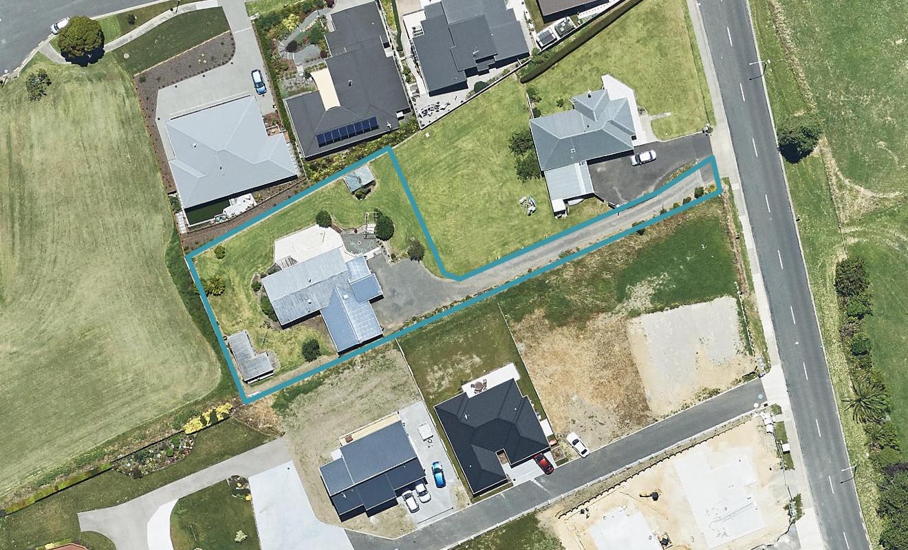 150 Waikite Road, Welcome Bay, Tauranga - Carousel 1