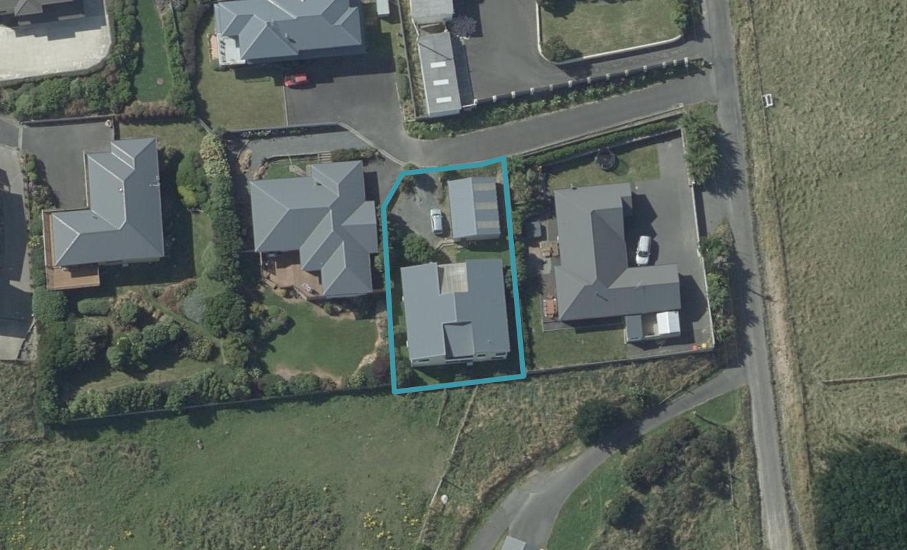 12A Hilton Road, Highcliff, Dunedin - Carousel 1