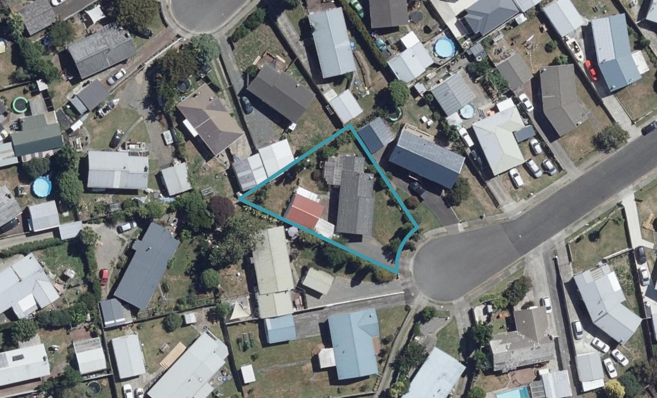 16 Pamela Place, Deanwell, Hamilton - Carousel 1
