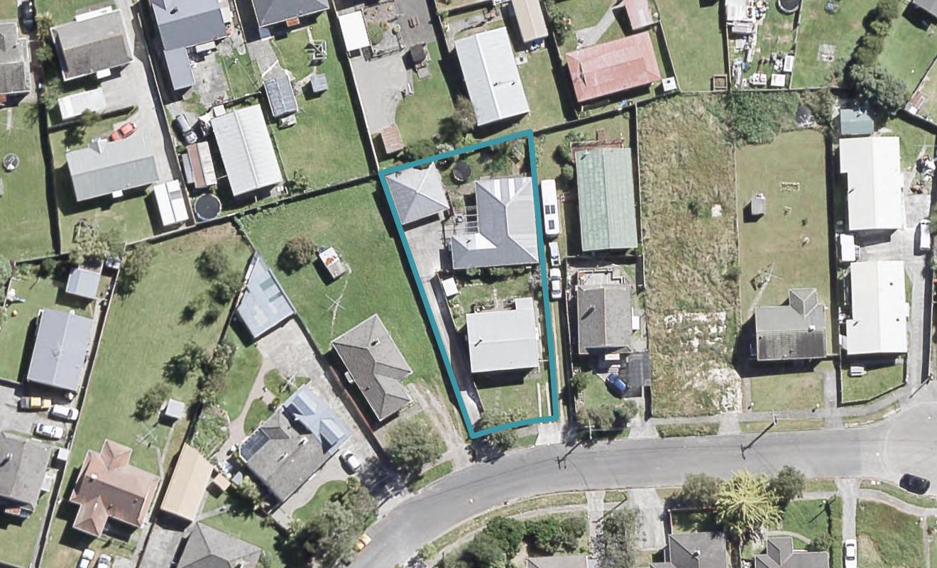 3B Buller Grove, Naenae, Lower Hutt - Carousel 1