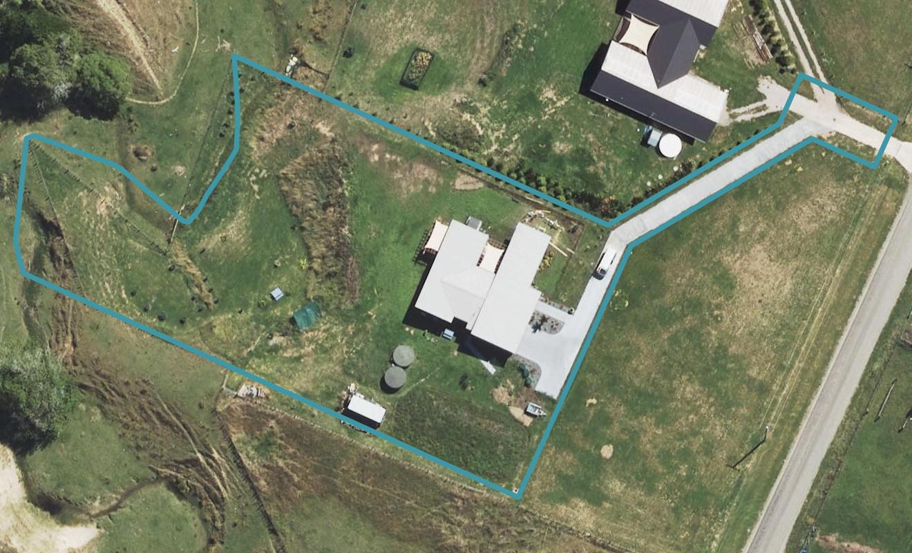 32 Scarlys Way, Okitu, Gisborne - Carousel 1