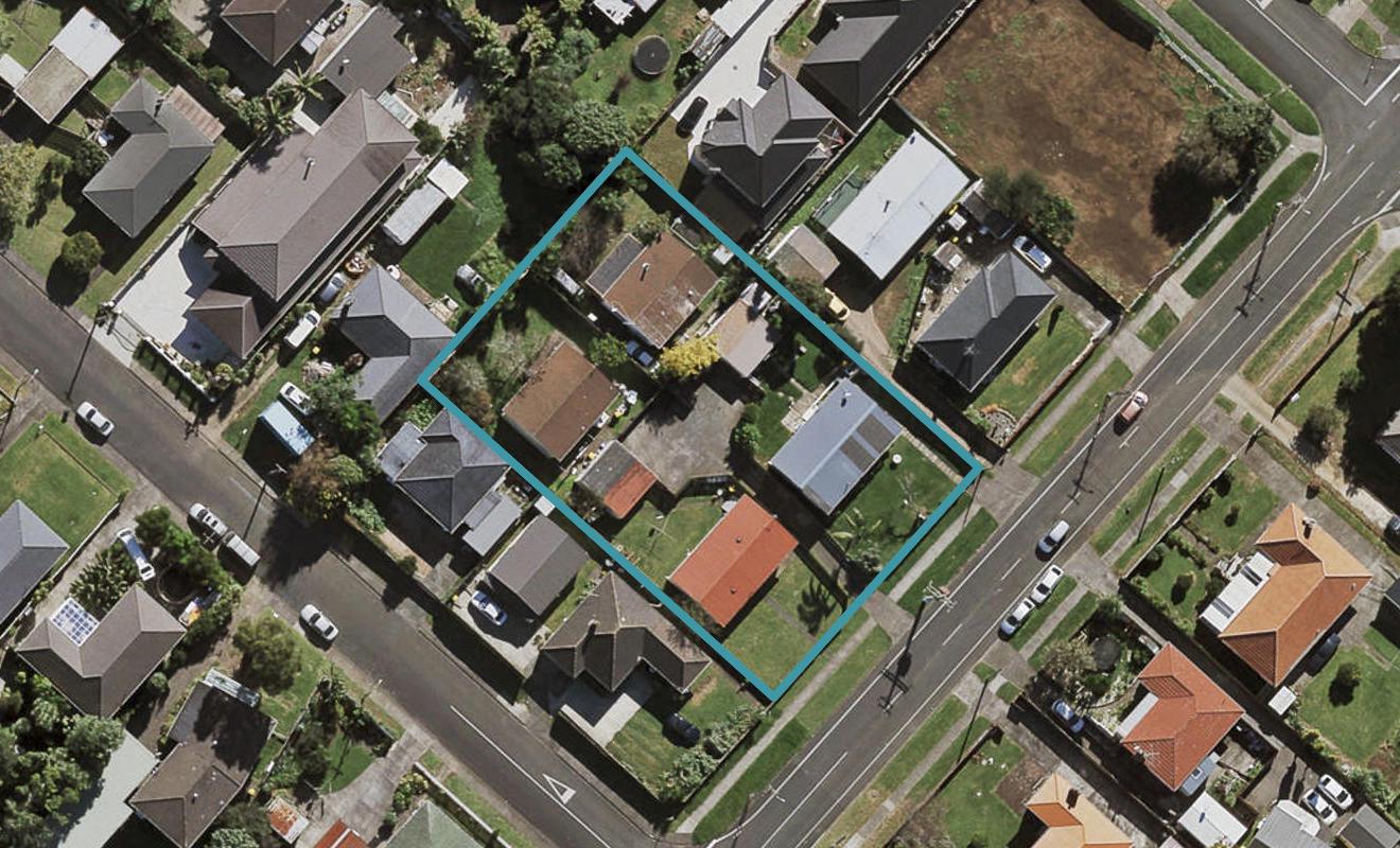 2/25 Caspar Road, Papatoetoe, Auckland - Carousel 1
